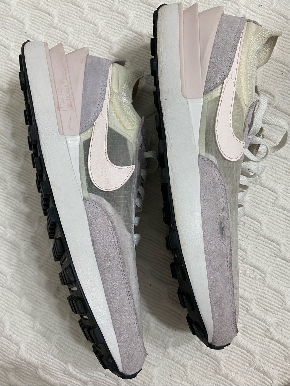 NIKE NEW Cond!! Waffle One Soft-Heel Athletic Shoes